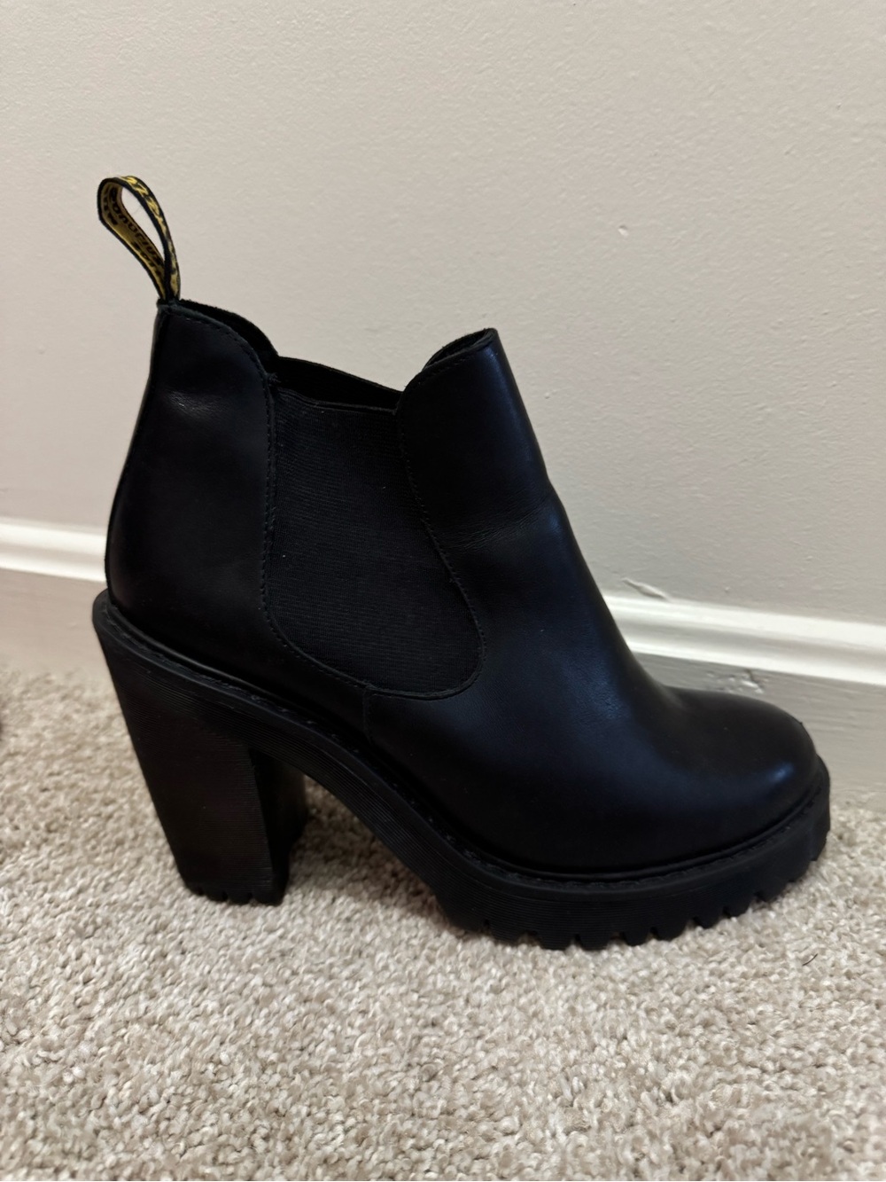 Women's Dr. Martens Black Leather Chunky Heel Chelsea Boots (Pair)